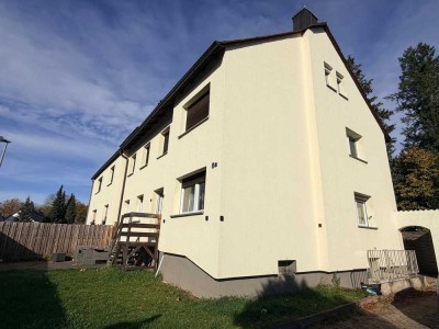 Renoviertes 3-Familienhaus in guter, ruhiger Wohnlage, Doppel-Garage, 90537 Feucht