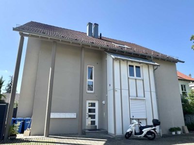 Brackenheim- Sonnige 4 Zimmer Wohnung mit Balkon in ruhiger Wohnlage