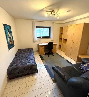 Exklusive, gepflegte 1-Raum-Souterrain-Wohnung in Gerbrunn
