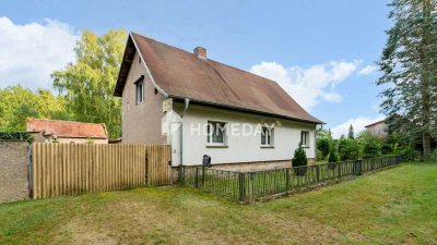 Zweifamilienhaus mit 6 Zimmern, Garten und Teilkeller – auch als Mehrgenerationenhaus nutzbar