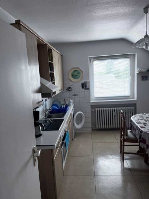 Gemütliche 2-Zimmer-Dachgeschosswohnung in der Melmelerstraße 16, Gladbeck - möbliert