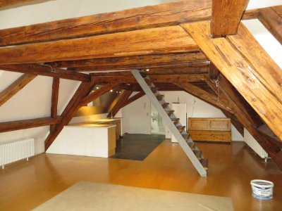 Schöne 2,5 Zimmer-Maisonette mit Aufzug in der Stadtmitte von Kirchheim-Teck