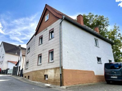 Charmantes Einfamilienhaus mit Remise und Garage