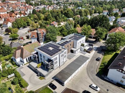 Exklusive 2-Zi-Wohnung  - TG-Stellplatz, Balkon, Personenaufzug