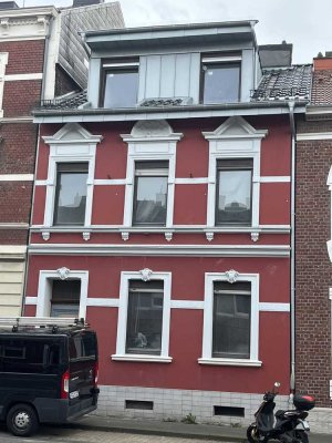 Stilvoll, 2ZKB+Balkon, 48qm, 1.OG, in Aachen-Eilendorf, 2024 umfangreiche Sanierung