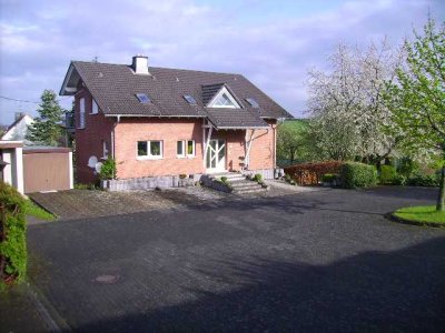 Exklusives Penthouse mit 3 Zimmern und Balkon in Giesenhausen