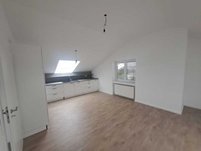 Frisch saniert – 3-Zimmer-Dachgeschosswohnung mit neuer Einbauküche in Beimerstetten