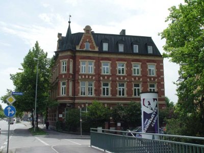 Stilvolle 2 ZKB-Wohnung in renoviertem Altbau