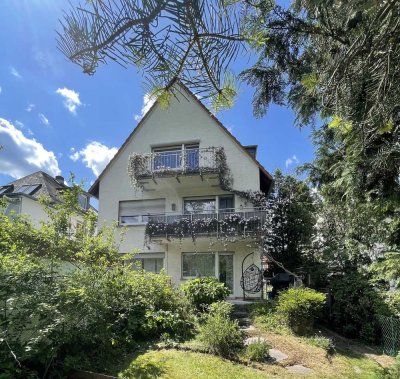 Top modernisiertes Dreifamilienhaus mit wunderschönen Gartengrundstück am Offenbacher Stadtrand!