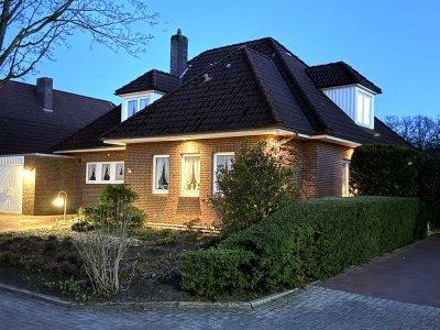 Geräumiges,  gepflegtes Einfamilienhaus mit Einliegerwohung in einzigartiger Lage