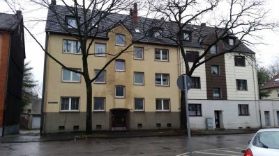 Erstbezug nach Sanierung: helle 1,5-Zimmer-Single-Wohnung-Bitte telefonische Anfragen-0151-27082914.