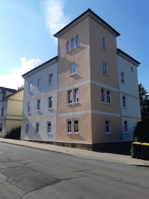 Großzügige helle Wohnung am Zentrum von Gotha mit eigenem Stellplatz 99867