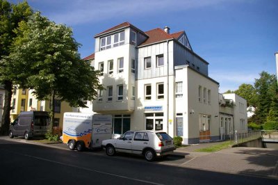 Ab sofort beziehbare 1-Zimmerwohnung mit offenem Küchenbereich u. Bad mit Badewanne in 01219 Dresden