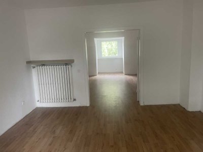 Renovierte Dachgeschosswohnung im Dellviertel