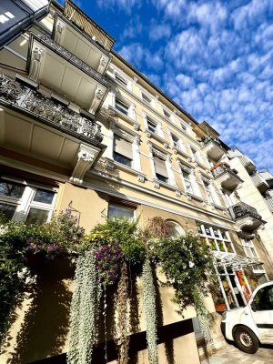 Hochwertig sanierte 4-Zimmer-Whg in Wiesbaden City - mit großer Wohnküche, Balkon & Außenstellplatz