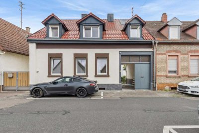 Familienfreundliches Einfamilienhaus mit großem Garten in ruhiger Lage von Karlsruhe