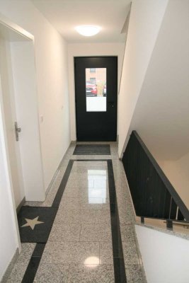 altengerechte, 2-Zimmer-Wohnung im Erdgeschoss mit Terrasse  und kleiner Garten