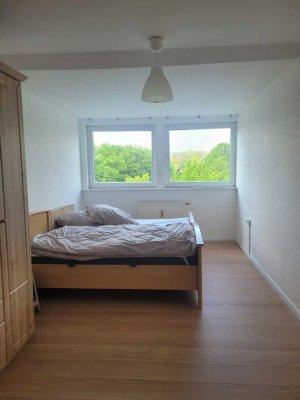 970 € - 97 m² - 3.0 Zi.