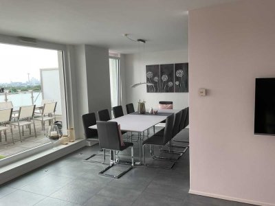 Attraktive 4-Zimmer-Maisonette-Wohnung mit Dachterrasse, Lift, Skyline- und Taunusblick