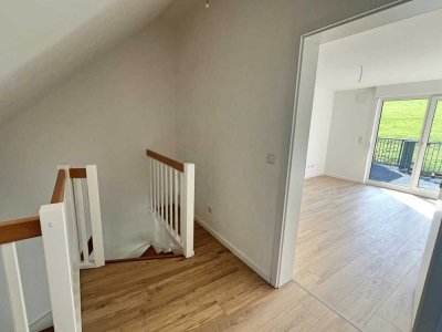 OFFENE BESICHTIGUNG AM SAMSTAG, 19.07.25 UM 18 UHR!
MAISONETTE: DOPPELTE WOHNFREUDE!
3 Zimmer