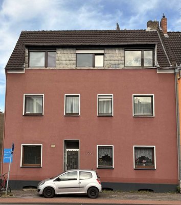 Mehrfamilienhaus mit freistehendem Bungalow und Tiefgarage in Duisburg Vierlinden