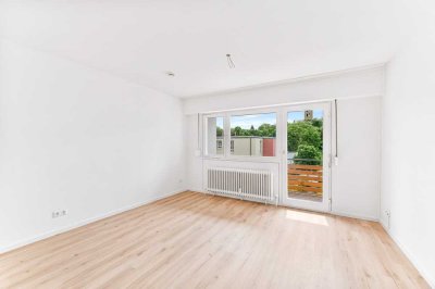 Möbliertes 1-Zimmer-Apartment mit Balkon - Erstbezug n. Sanierung