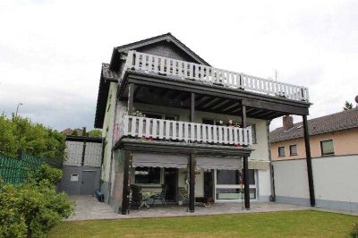 Umfangreich saniertes MFH 3 Wohnungen Fernblick Siebengebirge Garage Carport Pool Garten