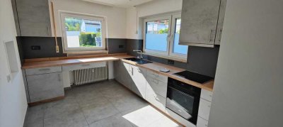 Schöne, lichtdurchflutete 5-Zimner- Erdgeschosswohnung