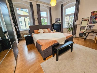 Schöne große vollmöblierte 4 Zimmer Wohnnung mit zentraler Lage