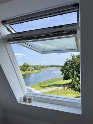 Stilvolle 1,5-Raum-DG-Wohnung mit gehobener Innenausstattung in Bremen