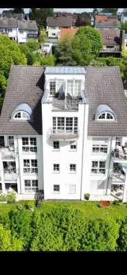 Helle & neu sanierte moderne 3 Zimmerwohnung mit Balkon in Seitzenhahn