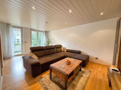 Sonnige 2-Zimmer-Wohnung mit Südbalkon und zwei Stellplätzen!