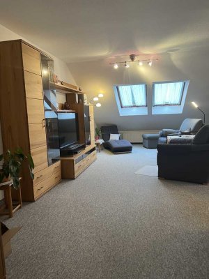 Helle 2-Zimmer Dachgeschosswohnung in Großenseebach mit  großem Balkon - BITTE KEINE MAKLERANFRAGEN