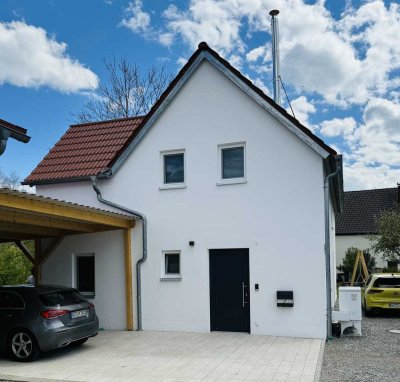 Neuwertiges Einfamilienhaus mit Blick ins Grüne