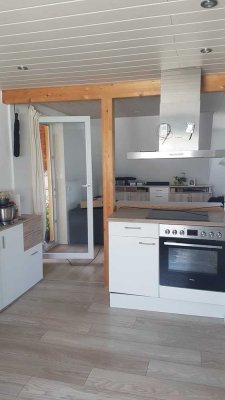Vollständig renovierte 2-Raum-Wohnung mit Einbauküche in Untergruppenbach