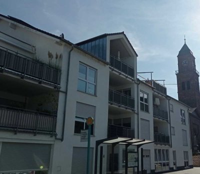 Luxuriöse 4-Zimmer Erdgeschosswohnung mit Garten in Frankfurt-Nied
