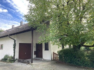 Renovierte Doppelhaushälfte im Grünen