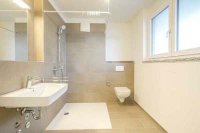 Großzügiges Wohnerlebnis mit stilvoller Loggia und Tageslichtbad – Ihr neues Zuhause wartet!