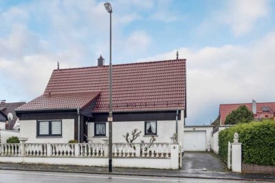 Attraktives Einfamilienhaus auf großem Eigentumsgrundstück – Nähe PRE-Park