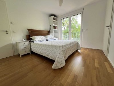 Geschmackvolle 4-Zimmer-Wohnung mit gehobener Innenausstattung mit Balkon und EBK in Stuttgart