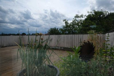 3-Zimmer-DG-Whg. mit großer Dachterrasse nach Süden