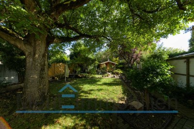 Bachem, attraktive Lage, Einfamilienhaus mit  großem Garten, 4 Zi, EBK, Terrasse,  Garage, Keller