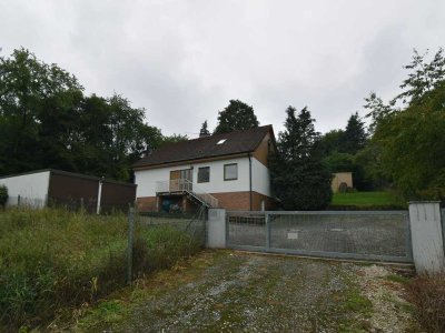 Großzügiges Einfamilienhaus mit Doppelgarage und Bauplatzreserve in Wilhelmsdorf