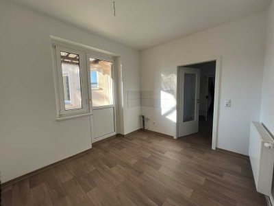 ***RICHERT & CO - 3-Raumwohnung mit Balkon***