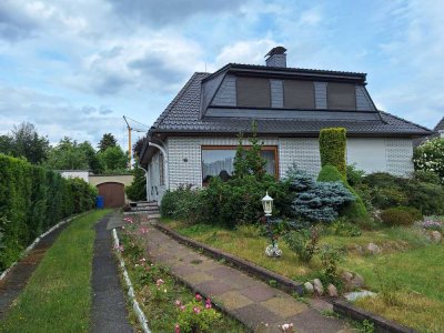 Freistehendes Einfamilienhaus mit großem Garten, Keller und Garage in sehr ruhiger Lage von Oyten