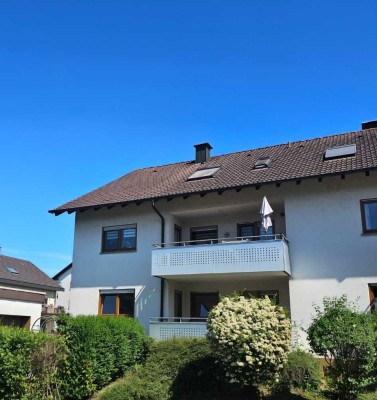 * Bezugsfreie 3-Zimmer-Wohlfühl-Wohnung mit großem Balkon *