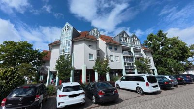 TOP gepflegte 2 ZKB++barrierefrei++großer Balkon++Tageslichtbad++