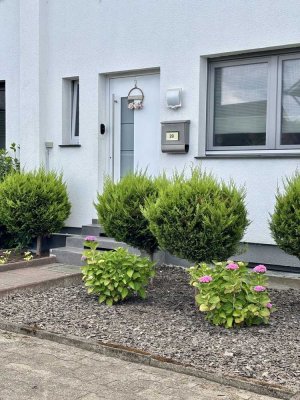 RESERVIERT -  Charmantes Reihenendhaus mit großzügigem Grundstück  in Verl Kaunitz
