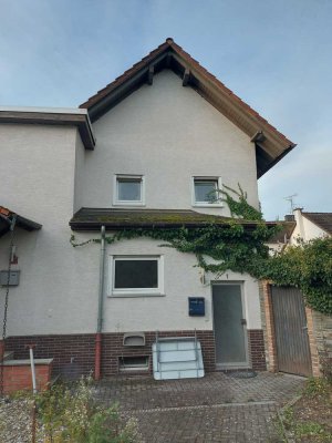 Charmante, helle 3-Zimmer-Wohnung – frisch renoviert