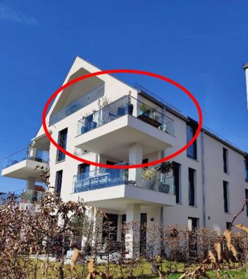 Wunderbare helle 3-Zimmer-Wohnung mit gehobener Innenausstattung mit EBK in Holzgerlingen